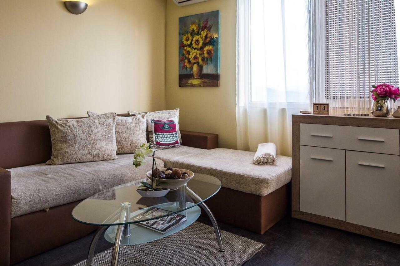 Danny House Apartment Veliko Turnovo Bagian luar foto